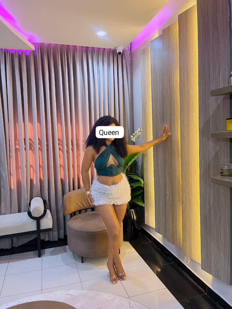 Queen, therapist at Komfort Place Signature